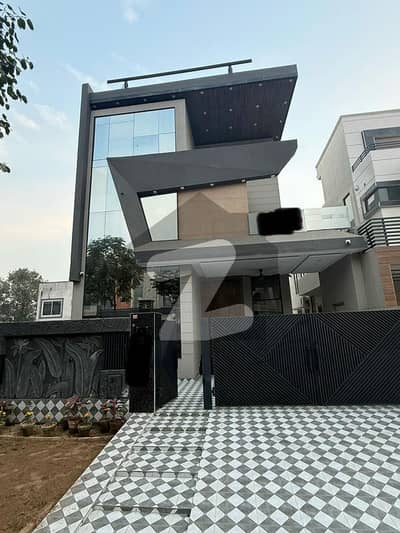 10 Marla Basement House For Sale In Lake City Lahore