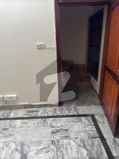 ڈی ایچ اے ڈیفینس فیز 1 ڈی ایچ اے ڈیفینس,اسلام آباد میں 3 کمروں کا 10 مرلہ بالائی پورشن 60.0 ہزار میں کرایہ پر دستیاب ہے۔