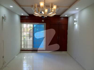 ای ۔ 11 اسلام آباد میں 2 کمروں کا 8 مرلہ زیریں پورشن 95.0 ہزار میں کرایہ پر دستیاب ہے۔