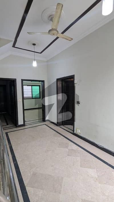 جی ۔ 13/1 جی ۔ 13,اسلام آباد میں 2 کمروں کا 4 مرلہ زیریں پورشن 52.0 ہزار میں کرایہ پر دستیاب ہے۔