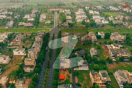 Are you looking for a high-yield investment opportunity? We are offering a 7 Marla Commercial Plot in the highly sought-after F-Block, Wapda City.