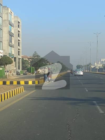 ڈی ایچ اے فیز 7 - بلاک ٹی فیز 7,ڈیفنس (ڈی ایچ اے),لاہور میں 1 کنال رہائشی پلاٹ 3.35 کروڑ میں برائے فروخت۔