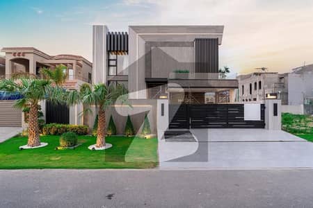 ڈی ایچ اے فیز 6 - بلاک کے فیز 6,ڈیفنس (ڈی ایچ اے),لاہور میں 5 کمروں کا 2 کنال مکان 25.0 کروڑ میں برائے فروخت۔