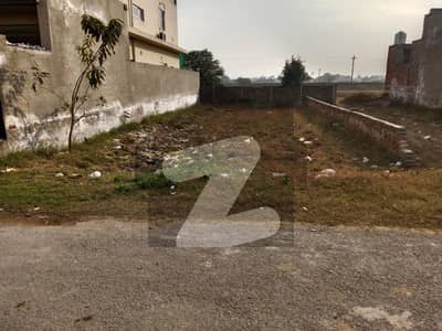 ککے زئی ہاؤسنگ سوسائٹی لاہور میں 11 مرلہ رہائشی پلاٹ 1.25 کروڑ میں برائے فروخت۔