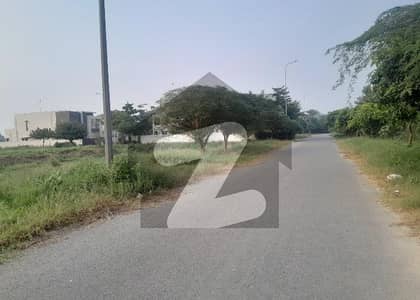 Prime Location 1 kanal residential Plot