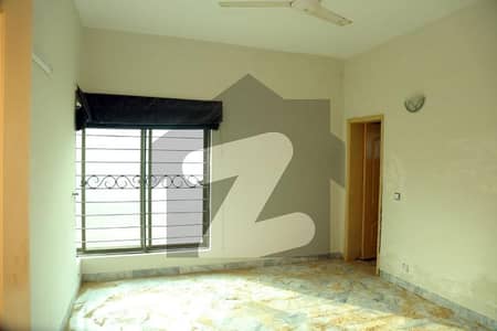 1KANAL UPPER PORTION RENT FOR IN DHA PHASE 4 1KANAL UPPER PORTION RENT FOR IN DHA PHASE 4