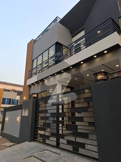 بخ ولاز فیز 2 - مانک بلاک بوچ ایگزیکٹو ولاز - فیز 2,بش ایگزیکٹو ولاز,ملتان میں 3 کمروں کا 5 مرلہ مکان 2.05 کروڑ میں برائے فروخت۔