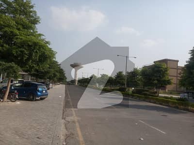 10 MARLA PLOT AVAILABLE FOR SALE