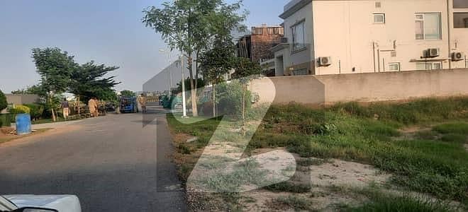 1 Kanal Plot For Sale In Lake City Meadows Near To Market, Park