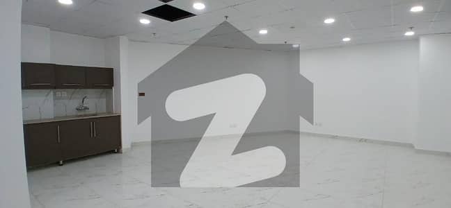 گرینڈ سکوئر مال مین بلیوارڈ گلبرگ,گلبرگ,لاہور میں 2 مرلہ دفتر 78.0 ہزار میں کرایہ پر دستیاب ہے۔