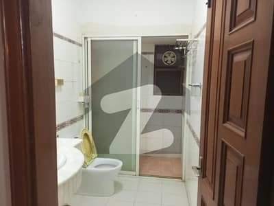 خلیق الزماں روڈ کراچی میں 3 کمروں کا 3 مرلہ مکان 6.0 لاکھ میں کرایہ پر دستیاب ہے۔