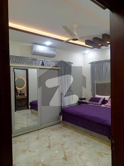 گلستانِِ جوہر ۔ بلاک 12 گلستانِ جوہر,کراچی میں 8 کمروں کا 16 مرلہ مکان 6.95 کروڑ میں برائے فروخت۔