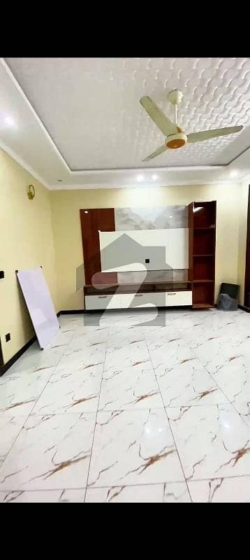 صنوبر سٹی اڈیالہ روڈ,راولپنڈی میں 3 کمروں کا 5 مرلہ مکان 53.0 ہزار میں کرایہ پر دستیاب ہے۔