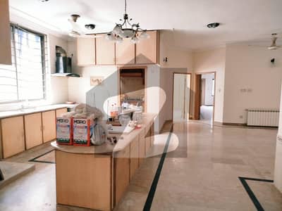 6 bed full house available for rent in F11