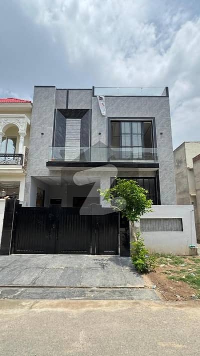 Brand New 5 Marla A++ House for Sale Royal Orchard D Block
