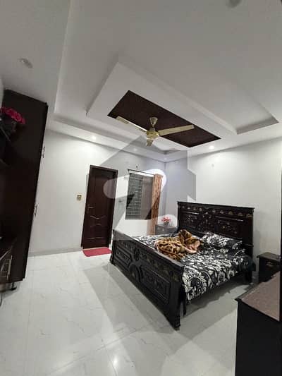 مرغزار آفیسرز کالونی لاہور میں 4 کمروں کا 3 مرلہ مکان 1.25 کروڑ میں برائے فروخت۔