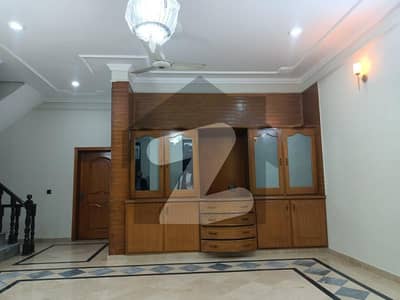 AHMED ASSOCIATES OFFERS 10 MARLA LOWER PORTION FOR RENT IN PCSIR PHASE 2 LAHORE NEAR TO SHUKAT KHANUM HOSPITAL LAHORE