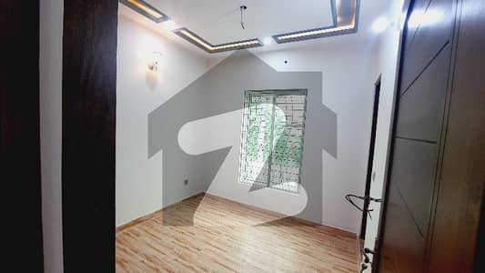 ملٹری اکاؤنٹس ہاؤسنگ سوسائٹی لاہور میں 3 کمروں کا 4 مرلہ بالائی پورشن 40.0 ہزار میں کرایہ پر دستیاب ہے۔