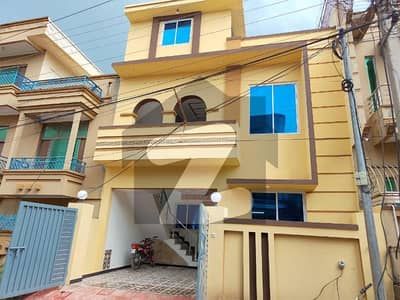 ائیرپورٹ ہاؤسنگ سوسائٹی راولپنڈی میں 4 کمروں کا 5 مرلہ مکان 2.25 کروڑ میں برائے فروخت۔