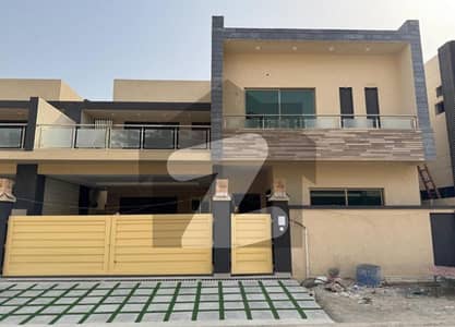300 Square Yards House available for sale in Askari 6, Karachi
