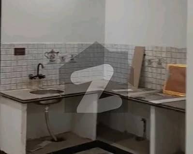 ناظم آباد 2 ناظم آباد,کراچی میں 3 کمروں کا 5 مرلہ بالائی پورشن 90.0 لاکھ میں برائے فروخت۔