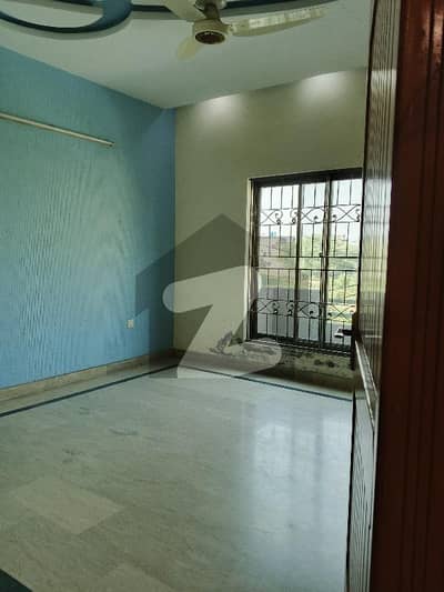 جوہر ٹاؤن فیز 2 - بلاک کیو جوہر ٹاؤن فیز 2,جوہر ٹاؤن,لاہور میں 2 کمروں کا 5 مرلہ بالائی پورشن 50.0 ہزار میں کرایہ پر دستیاب ہے۔