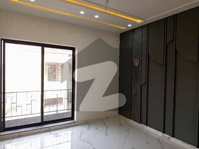 Eden Executive 4 Marla House Up For Sale