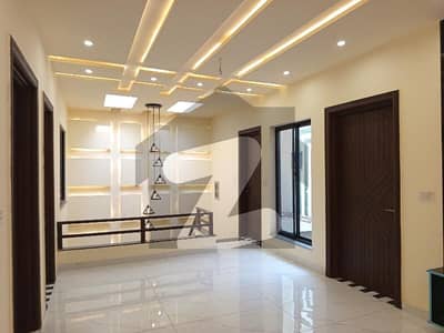 Eden Executive 5 Marla House Up For sale