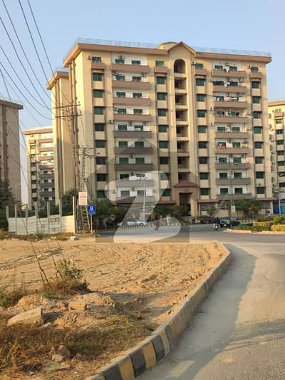 Brand New 3 Beds 11 Marla Ideal Location Apartment for Sale in Sector B Askari 11 Lahore.