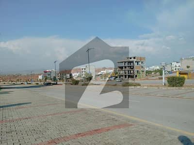 بحریہ انکلیو - سیکٹر این بحریہ انکلیو,بحریہ ٹاؤن,اسلام آباد میں 5 مرلہ کمرشل پلاٹ 2.15 کروڑ میں برائے فروخت۔