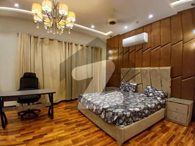 ڈی ایچ اے فیز 7 ڈیفنس (ڈی ایچ اے),لاہور میں 5 کمروں کا 1 کنال مکان 5.5 لاکھ میں کرایہ پر دستیاب ہے۔