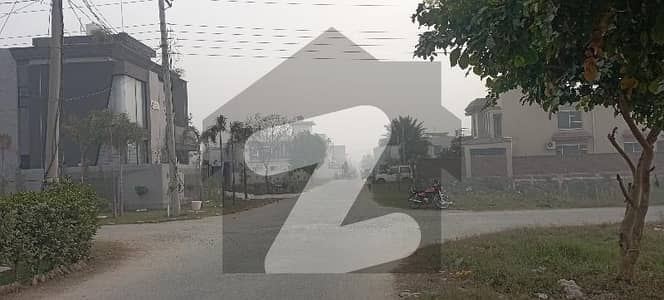 10 Marla Plot for Sale Ideal for Your Dream Home!