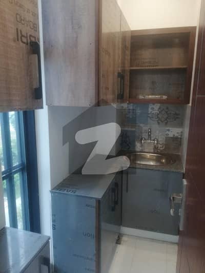 ڈی ایچ اے فیز 6 ڈیفنس (ڈی ایچ اے),لاہور میں 2 کمروں کا 4 مرلہ دفتر 45.0 ہزار میں کرایہ پر دستیاب ہے۔