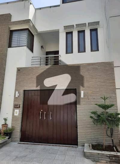 ڈی ایچ اے فیز 7 ڈی ایچ اے ڈیفینس,کراچی میں 4 کمروں کا 5 مرلہ مکان 4.7 کروڑ میں برائے فروخت۔