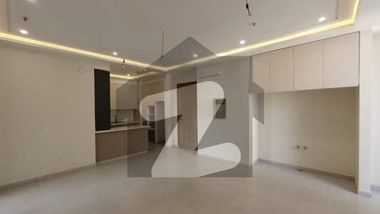 گلبرگ گرینز ۔ بلاک اے گلبرگ گرینز,گلبرگ,اسلام آباد میں 2 کمروں کا 8 مرلہ فلیٹ 1.3 لاکھ میں کرایہ پر دستیاب ہے۔