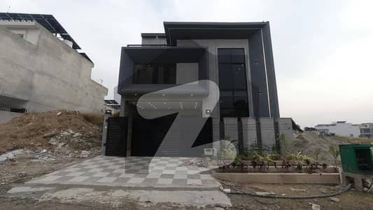 Double Storey 1800 Square Feet House Available In B-17 For sale