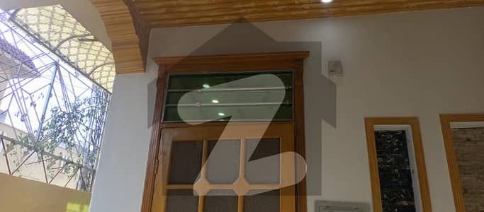 ایچ ۔ 13 اسلام آباد میں 2 کمروں کا 5 مرلہ مکان 1.3 کروڑ میں برائے فروخت۔