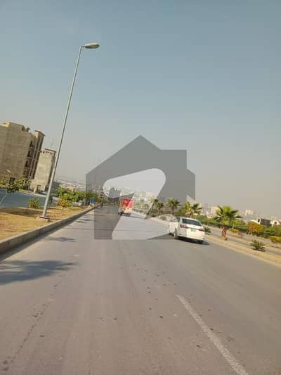 بحریہ ٹاؤن فیز 8 ۔ بلاک ایل بحریہ ٹاؤن فیز 8,بحریہ ٹاؤن راولپنڈی,راولپنڈی میں 10 مرلہ رہائشی پلاٹ 80.0 لاکھ میں برائے فروخت۔