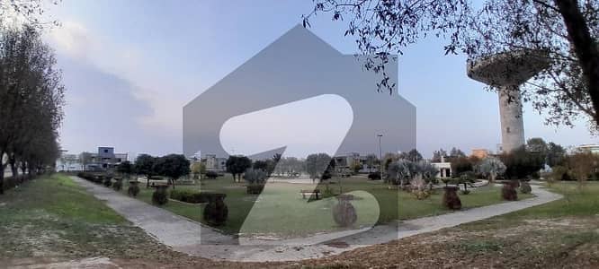 Prime Location 5 Marla Residential Plot available for sale in New Lahore City if you hurry