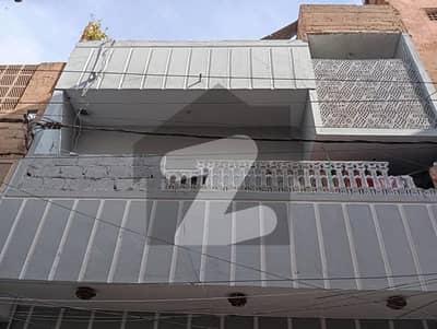 عرفات ٹاؤن نارتھ ناظم آباد,کراچی میں 9 کمروں کا 4 مرلہ مکان 1.3 کروڑ میں برائے فروخت۔