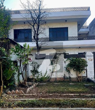 I-8/3.40x80 Double Story House Available For Rent Ideal Location For Office Purpose For More Options Available