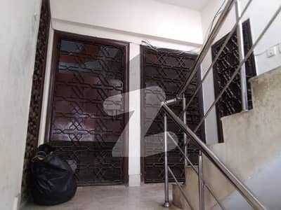 Prime Location In Sehar Commercial Area 950 Square Feet Flat For sale