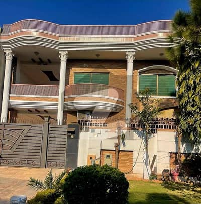 آئی ۔ 8 اسلام آباد میں 3 کمروں کا 12 مرلہ بالائی پورشن 1.6 لاکھ میں کرایہ پر دستیاب ہے۔