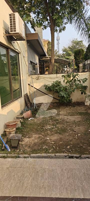 ڈی ایچ اے فیز 5 ڈیفنس (ڈی ایچ اے),لاہور میں 4 کمروں کا 10 مرلہ مکان 4.8 کروڑ میں برائے فروخت۔