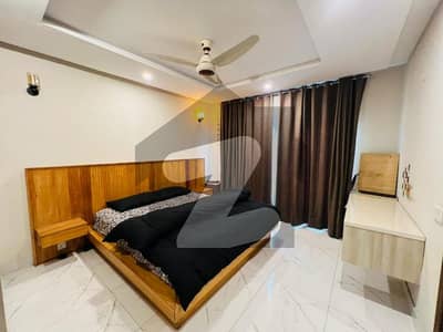 10 Marla Beautiful House Available For Sale On Hot Location