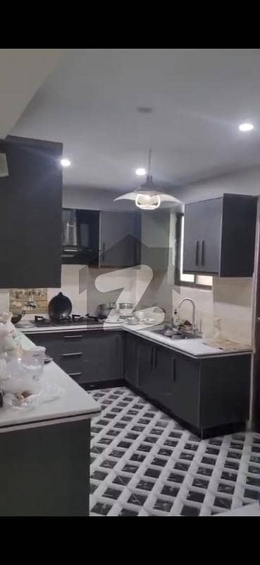 ٹیولِپ ٹاور سعدی روڈ,کراچی میں 3 کمروں کا 9 مرلہ فلیٹ 2.35 کروڑ میں برائے فروخت۔