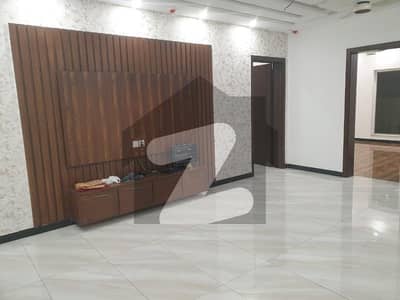 1 KANAL UPR PORTION FOR RENT IN PARAGON CITY