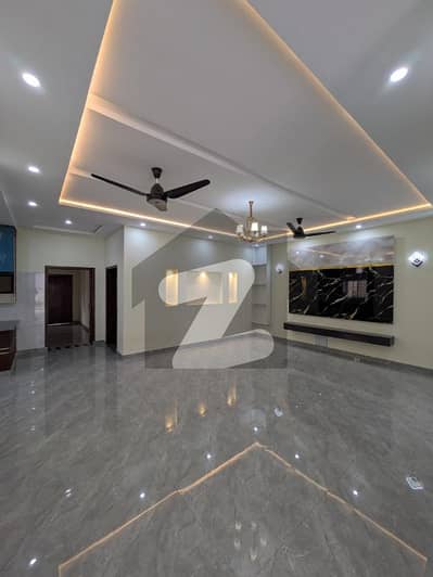 GULBERG RESIDENCIA BRAND NEW 10M FULL HOUSE FOR RENT