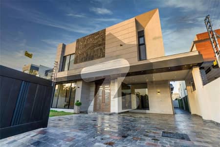 22 MARLA BRAND NEW ULTRA MODREN DESIGN HOUSE FOR SALE