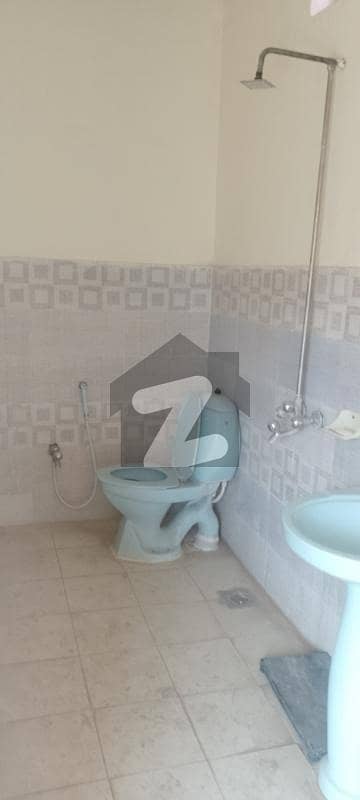 شاداب گارڈن لاہور میں 3 مرلہ کمرہ 18.0 ہزار میں کرایہ پر دستیاب ہے۔